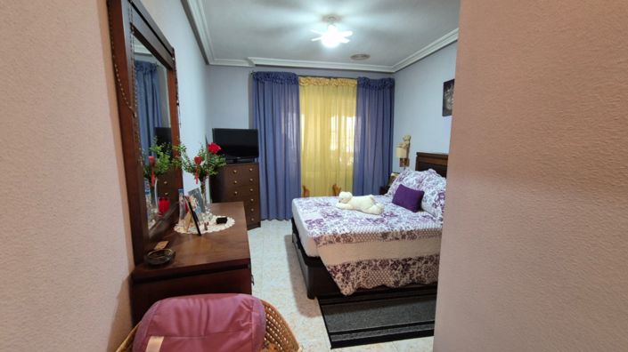 Image No.15-3 Bed Apartment for sale