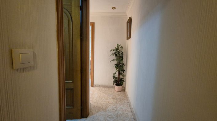Image No.24-3 Bed Apartment for sale