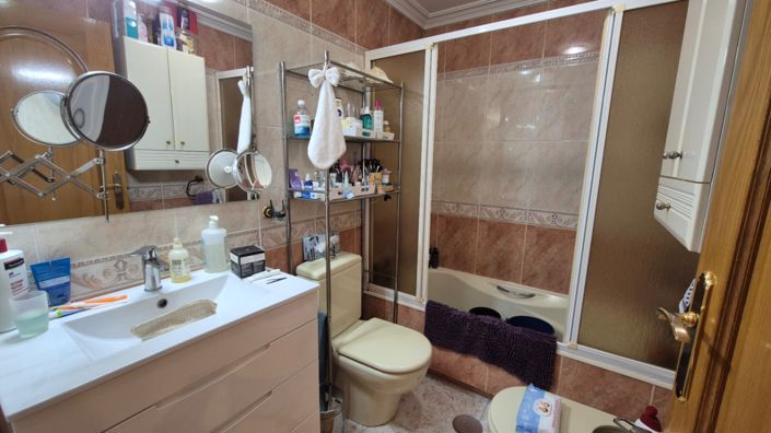 Image No.26-3 Bed Apartment for sale