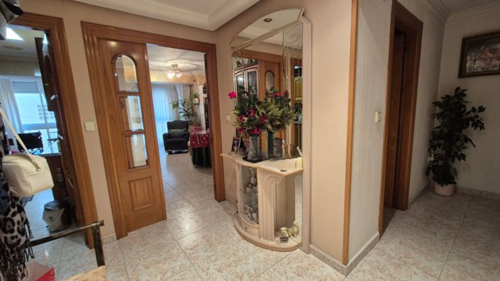 Image No.5-3 Bed Apartment for sale