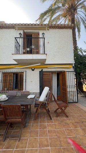 Image No.2-4 Bed Villa for sale