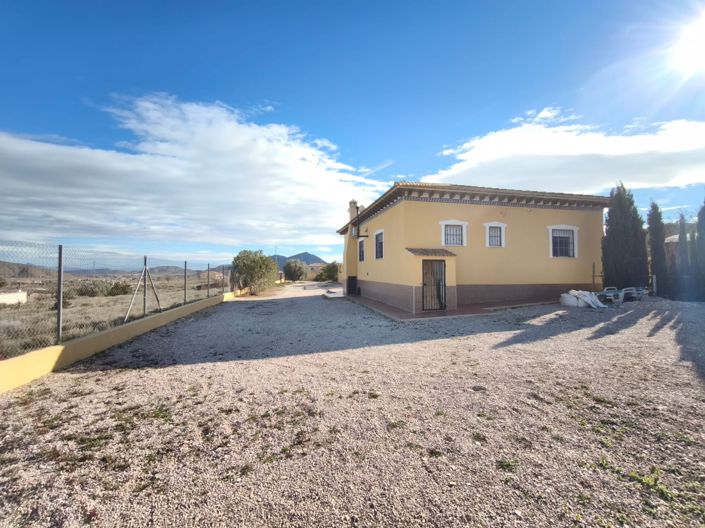 Image No.20-3 Bed Villa for sale