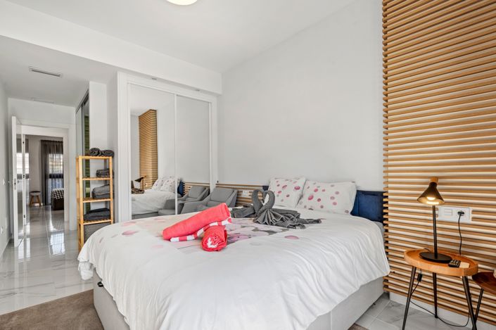 Image No.12-2 Bed Apartment for sale