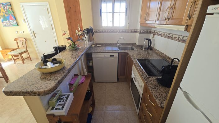 Image No.7-2 Bed Property for sale