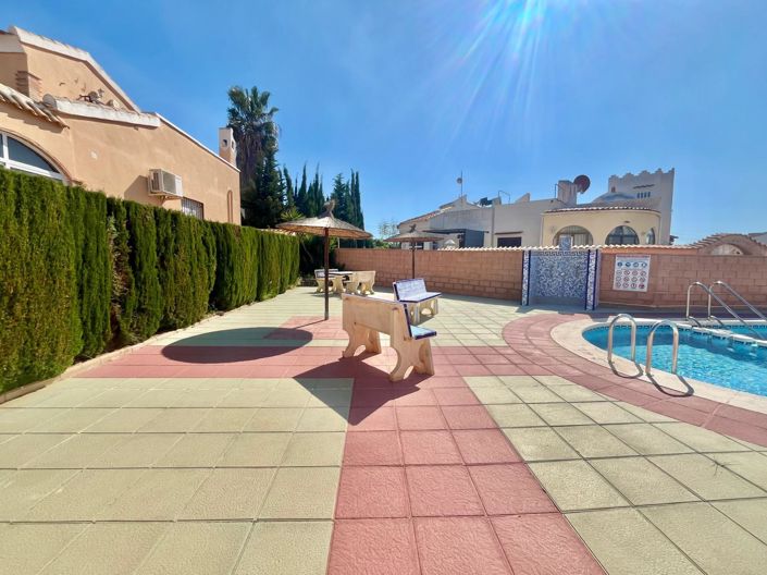 Image No.12-3 Bed Villa for sale