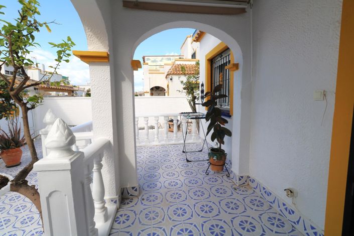 Image No.24-3 Bed Property for sale