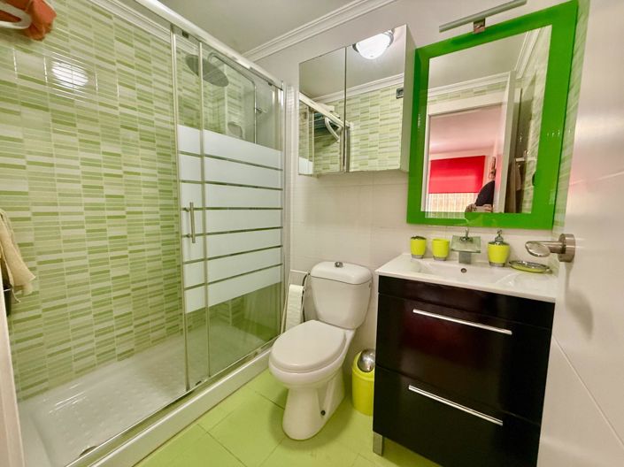 Image No.20-3 Bed Property for sale