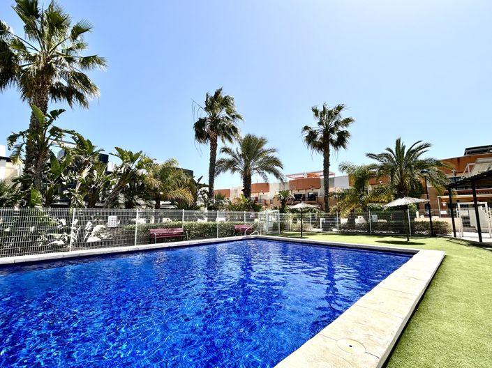 Image No.39-3 Bed Property for sale