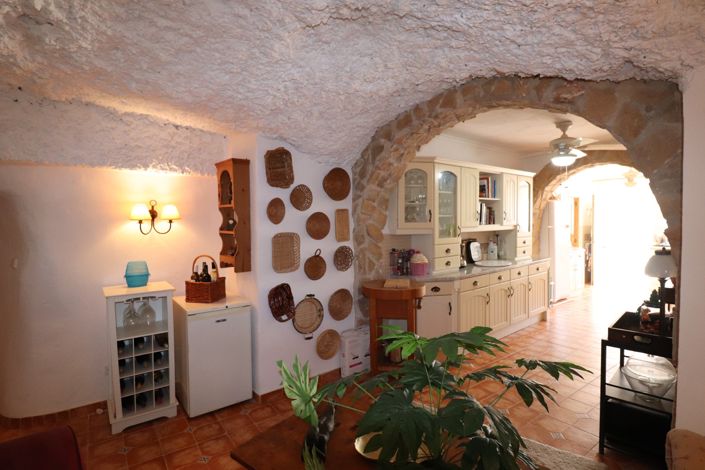 Image No.38-5 Bed Villa for sale