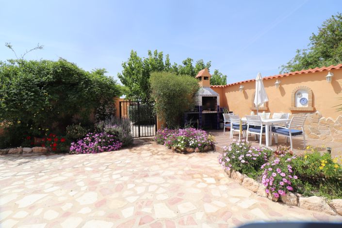 Image No.6-5 Bed Villa for sale