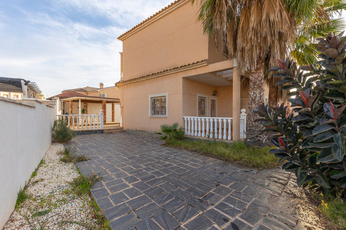 Image No.31-4 Bed Villa for sale