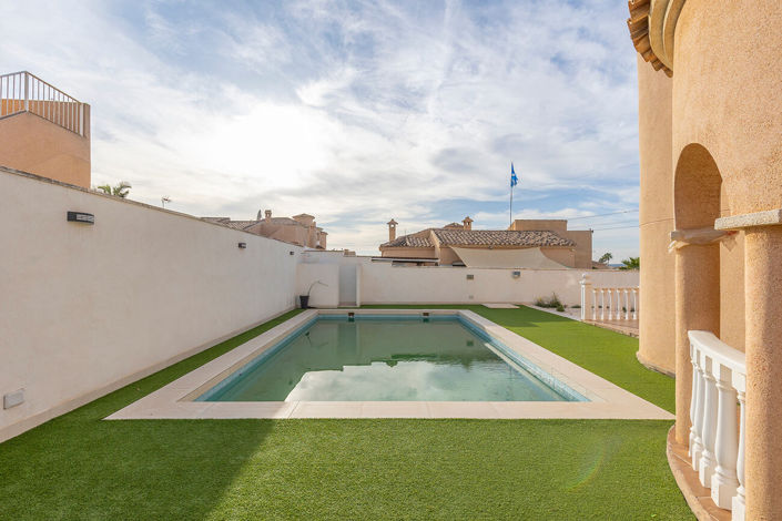 Image No.39-4 Bed Villa for sale