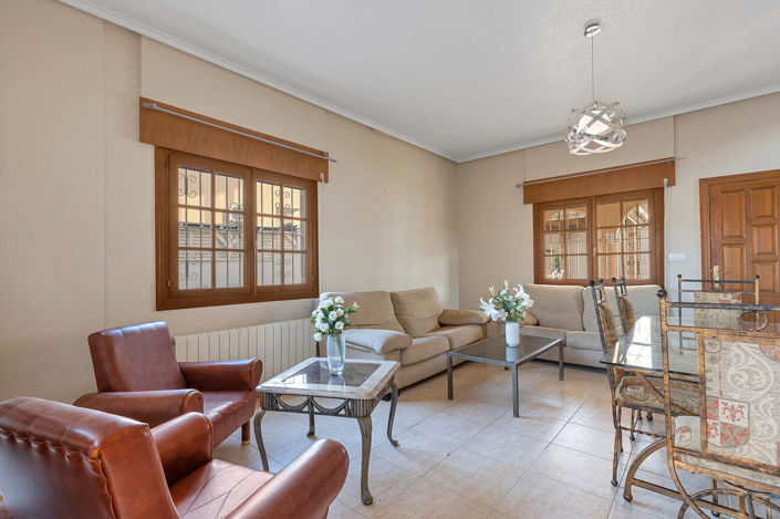 Image No.5-4 Bed Villa for sale