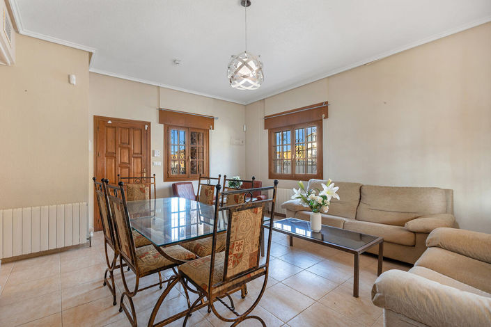 Image No.7-4 Bed Villa for sale