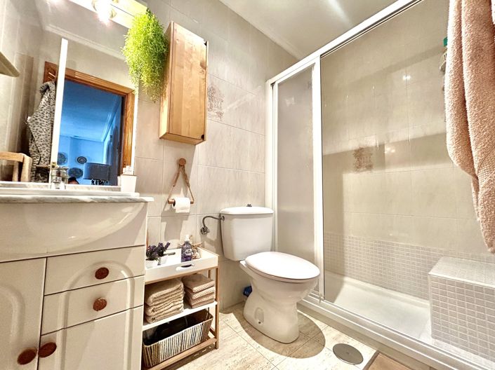 Image No.14-2 Bed Apartment for sale