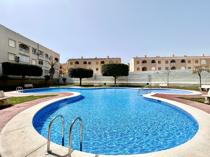 Image No.33-2 Bed Apartment for sale
