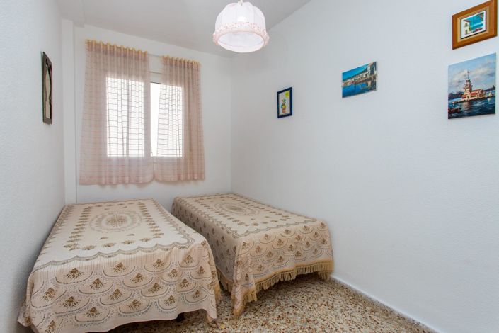 Image No.18-3 Bed Apartment for sale