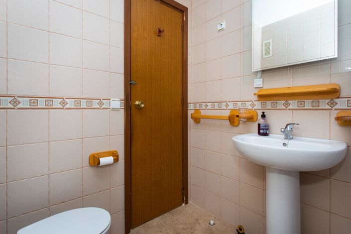 Image No.24-3 Bed Apartment for sale