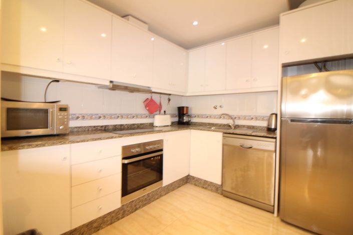 Image No.2-Appartement de 2 chambres à vendre à Torrevieja