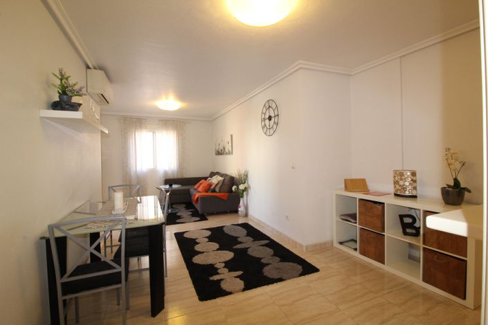 Image No.7-Appartement de 2 chambres à vendre à Torrevieja