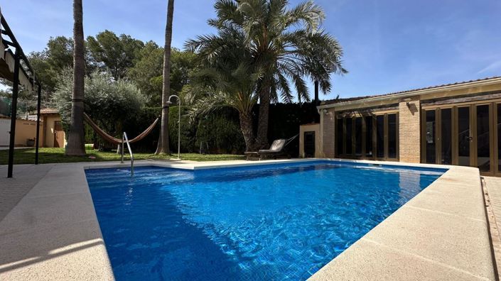 Image No.20-4 Bed Villa for sale
