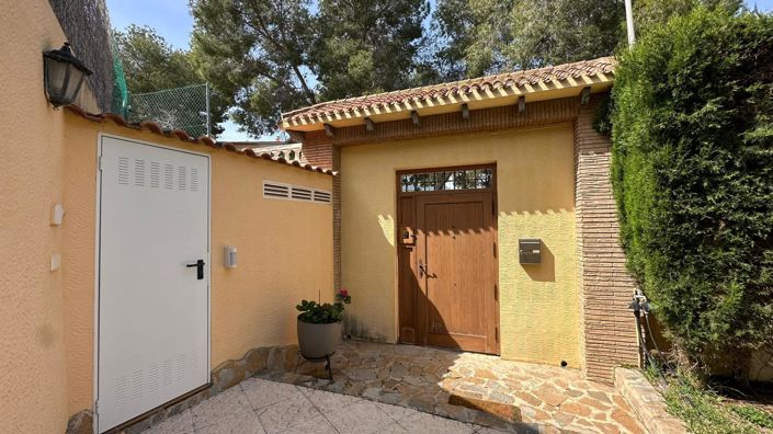 Image No.24-4 Bed Villa for sale