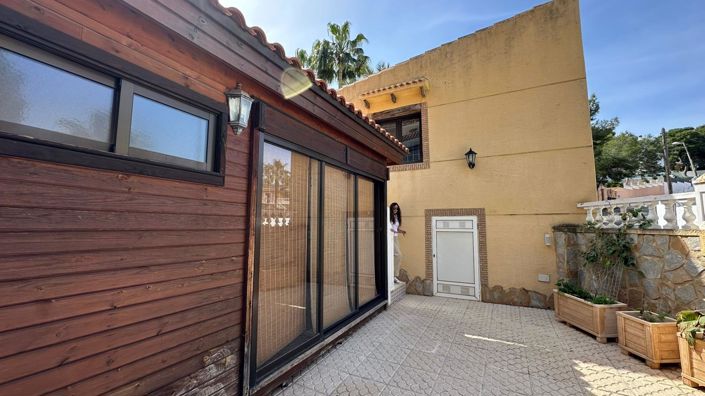 Image No.9-4 Bed Villa for sale