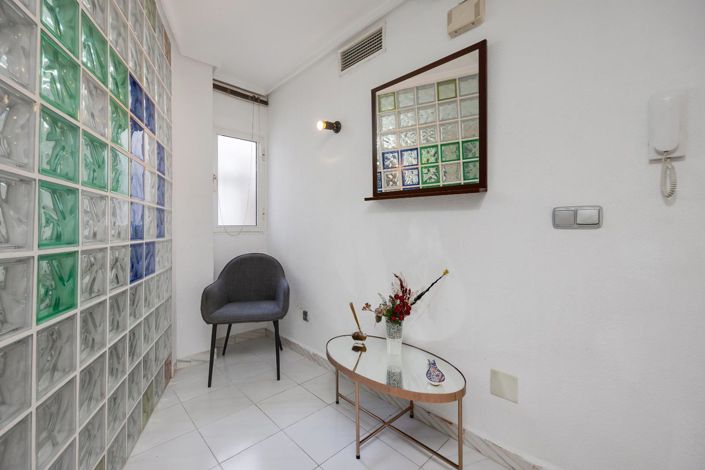 Image No.26-2 Bed Apartment for sale