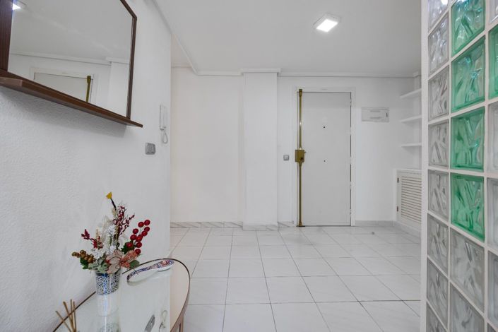 Image No.27-2 Bed Apartment for sale
