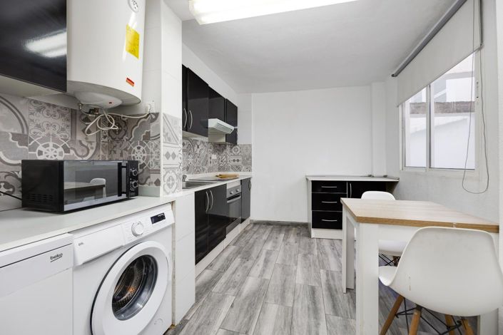 Image No.29-2 Bed Apartment for sale