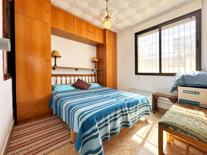 Image No.14-2 Bed Property for sale