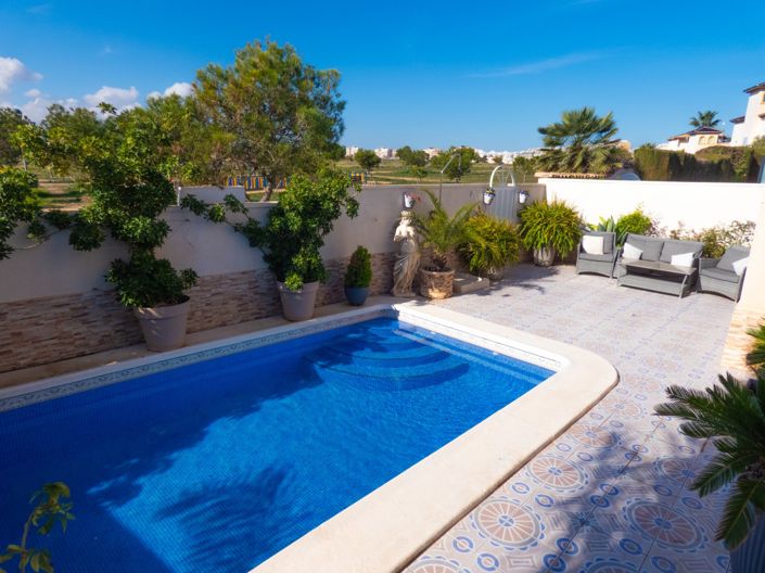 Image No.19-4 Bed Villa for sale