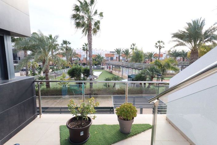 Image No.18-3 Bed Property for sale