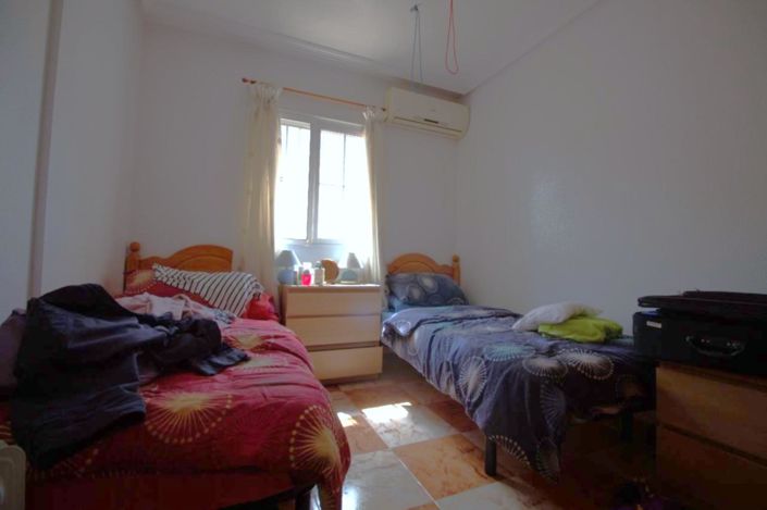 Image No.12-2 Bed Property for sale
