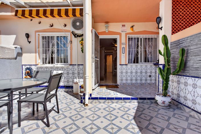Image No.16-2 Bed Apartment for sale