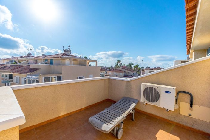 Image No.21-2 Bed Apartment for sale