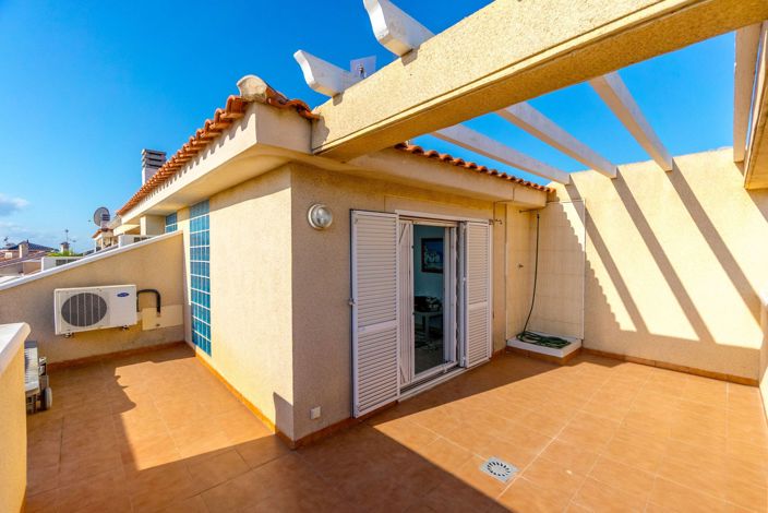 Image No.22-2 Bed Apartment for sale