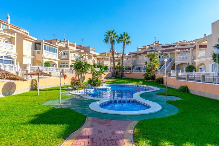 Image No.27-2 Bed Apartment for sale