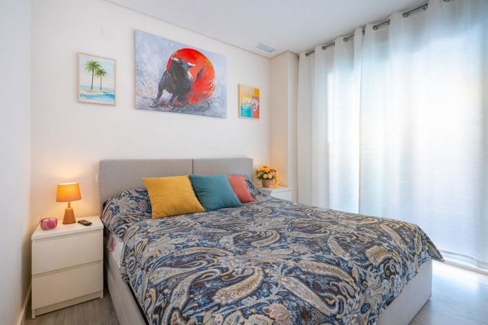 Image No.10-3 Bed Apartment for sale