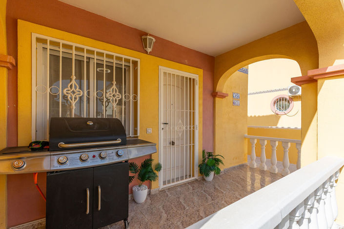 Image No.4-2 Bed Property for sale