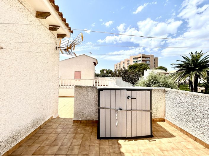 Image No.29-3 Bed Villa for sale