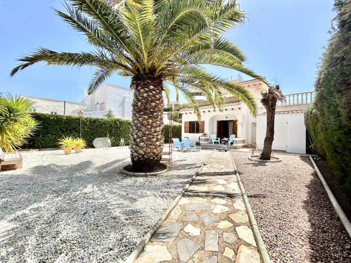 Image No.3-3 Bed Villa for sale