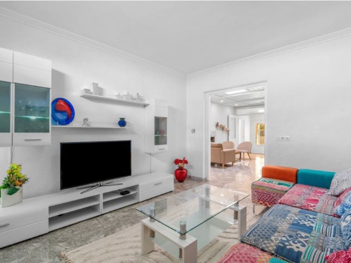 Image No.17-7 Bed Villa for sale