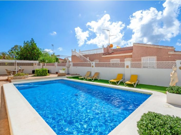 Image No.2-7 Bed Villa for sale