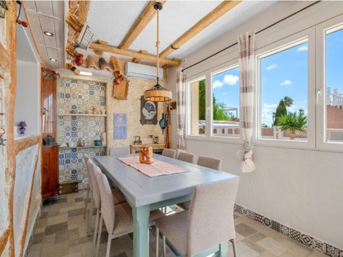 Image No.21-7 Bed Villa for sale