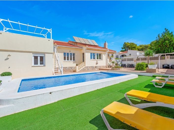 Image No.3-7 Bed Villa for sale
