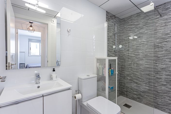 Image No.11-1 Bed Apartment for sale