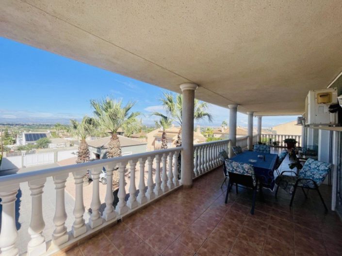 Image No.22-4 Bed Villa for sale