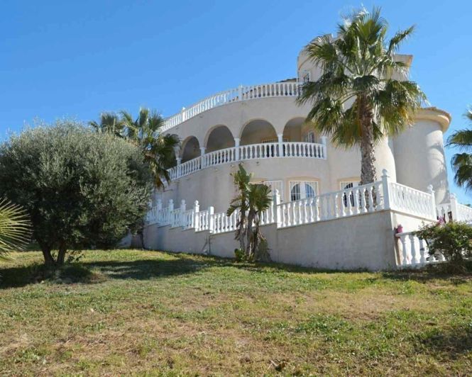 Image No.10-7 Bed Villa for sale