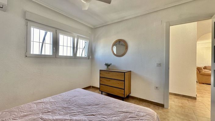 Image No.26-2 Bed Apartment for sale